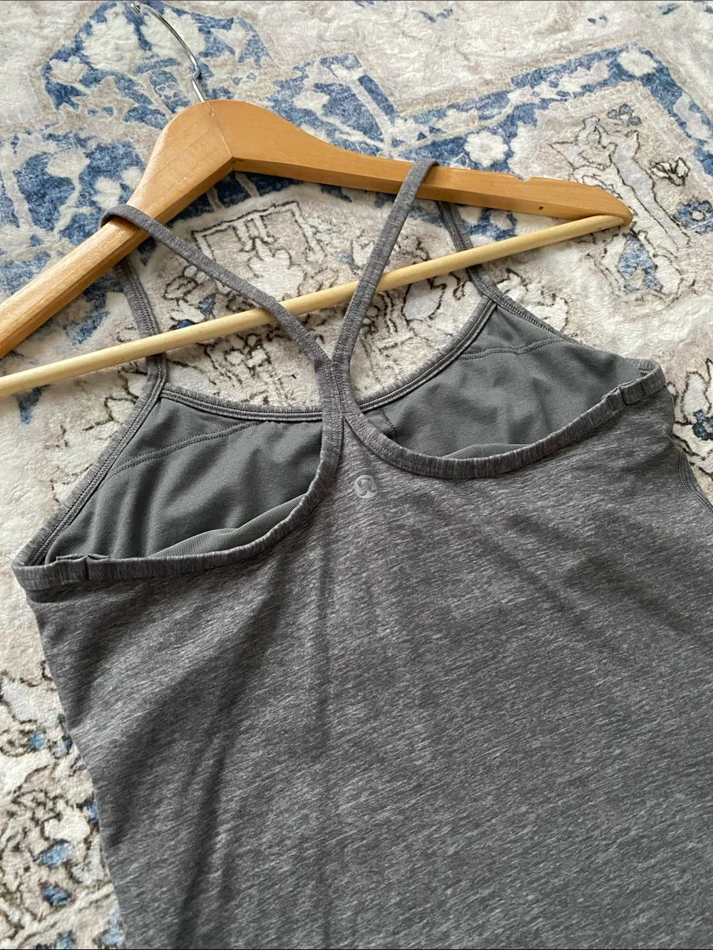 Like new! Lululemon Athletica Women's Grey Racerback Tank Top